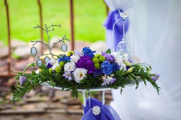 Hochzeit Blumenstrauß auf einem Tisch