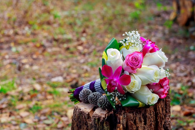 Hochzeitsstrauß mit Rosen