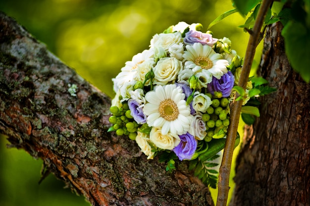 Hochzeitsstrauß verschiedener Blumen