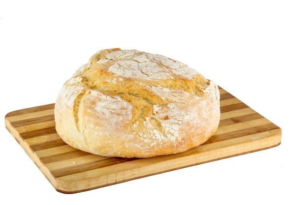 Hogaza recién horneada de pan blanco casero