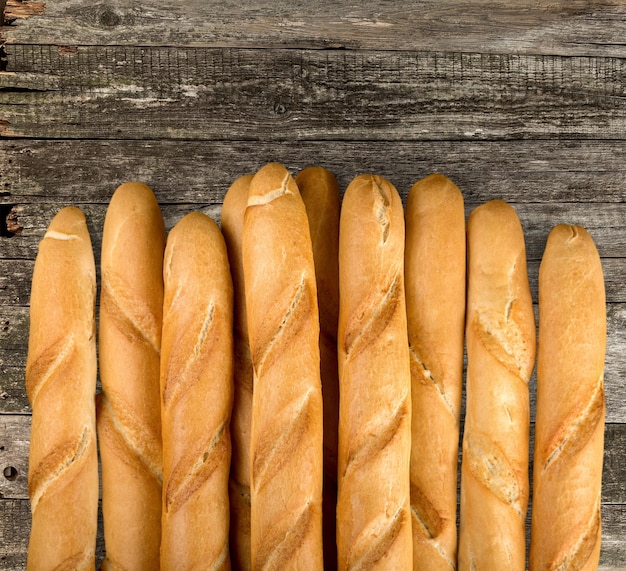 Hogazas de pan casero fresco, close-up