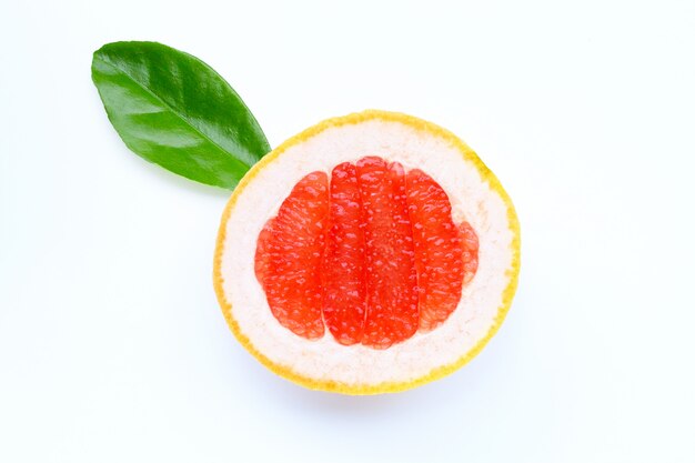 Hoher Vitamin C. Saftige Grapefruitscheiben