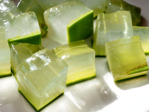 Hoja de aloe vera en dados