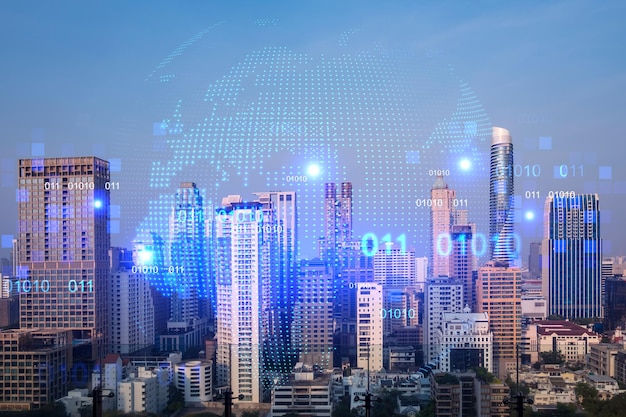 Holograma brilhante do mapa do planeta Terra na paisagem urbana panorâmica aérea de Bangkok ao pôr do sol Ásia O conceito de negócios internacionais Multi Exposição