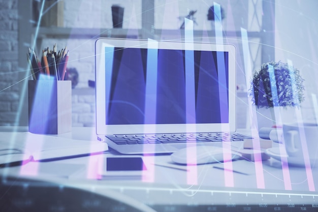 Holograma gráfico de divisas en la mesa con fondo informático Múltiple exposición Concepto de los mercados financieros