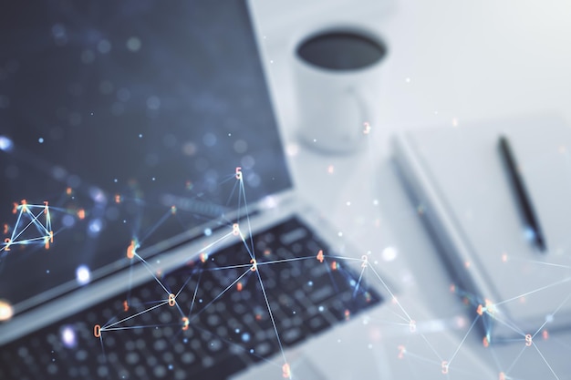 Holograma de tecnología inalámbrica abstracta creativa sobre fondo de computadora moderna inteligencia artificial y concepto de aprendizaje automático Exposición múltiple