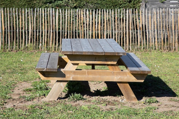 Holz Garten Holz Lounge Bank Stuhl Tisch draußen im heimischen Garten im Freien