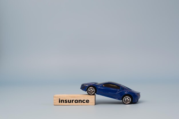 Holzblock-Versicherung Auto Business Finance Service Support-Konzept