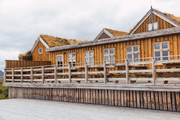 Holzkonstruktionen eines Campingplatzes in Island