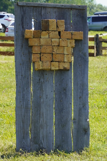 Holzständer für Wurfäxte und Messer Wurfscheibe