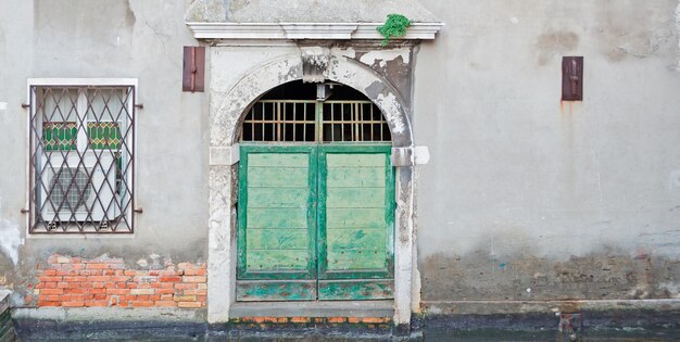 Holztor in Venedig Italien