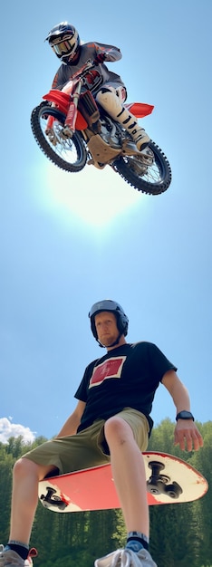 Foto un hombre con un casco que dice que está en él