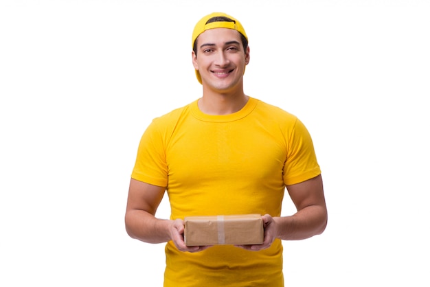 Hombre entregando el regalo de Navidad aislado en blanco