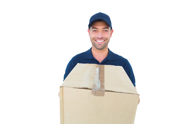 Hombre feliz entrega con caja de cartón