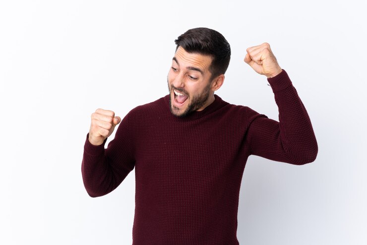 Foto hombre guapo sobre blanco aislado