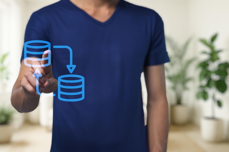 Foto el hombre interactúa con los conceptos de gestión de datos en el espacio de trabajo moderno