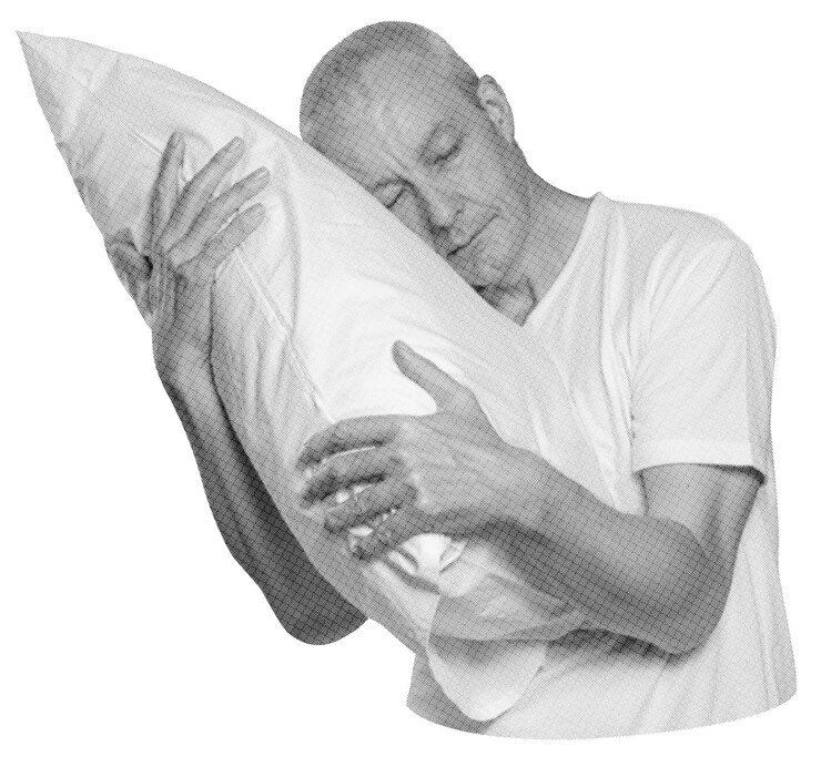 Hombre maduro abrazando su pegatina de almohada fondo transparente