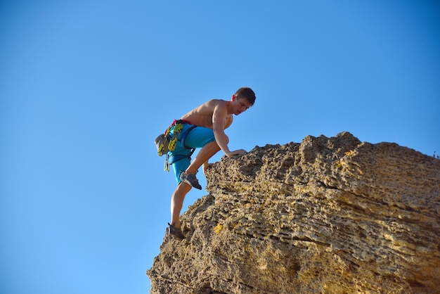 hombre, montañismo, en, montaña