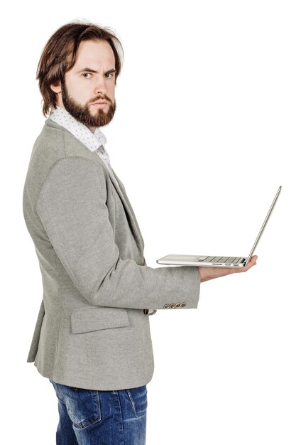 Hombre de negocios barbudo con computadora portátil expresión de emoción humana y finanzas de tecnología de negocios de oficina e imagen de concepto de internet fondo blanco aislado