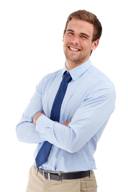 Hombre de negocios con los brazos cruzados y retrato con confianza riendo y feliz de su carrera en el estudio profesional broma divertida y empresario con moda y estilo corporativo con fondo blanco