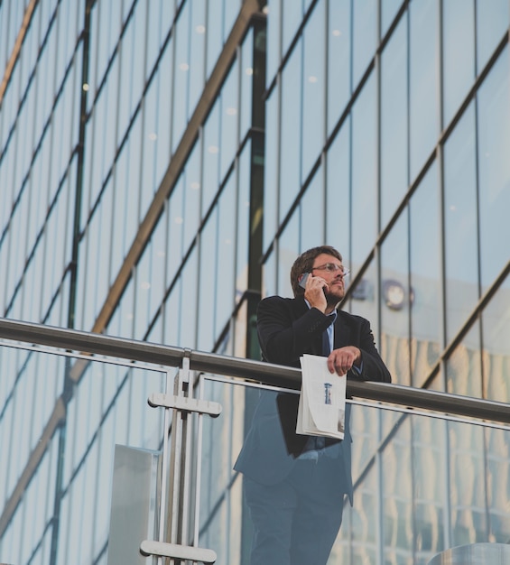 Hombre de negocios en la ciudad