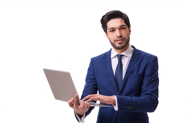 Hombre de negocios que trabaja con la computadora portátil aislada