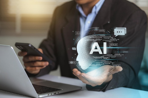 Hombre de negocios que utiliza la aplicación de chatbot digital Inteligencia artificial AI Transformación tecnológica futurista mediante la entrada de instrucciones de comando para la inteligencia artificial