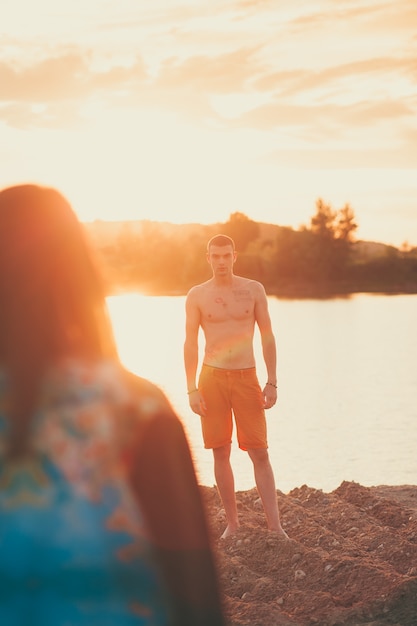 Hombre en la playa