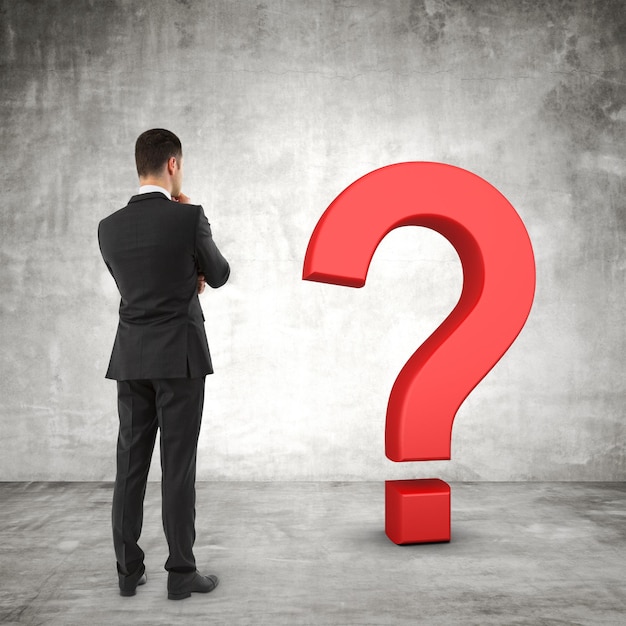hombre y signo de interrogación