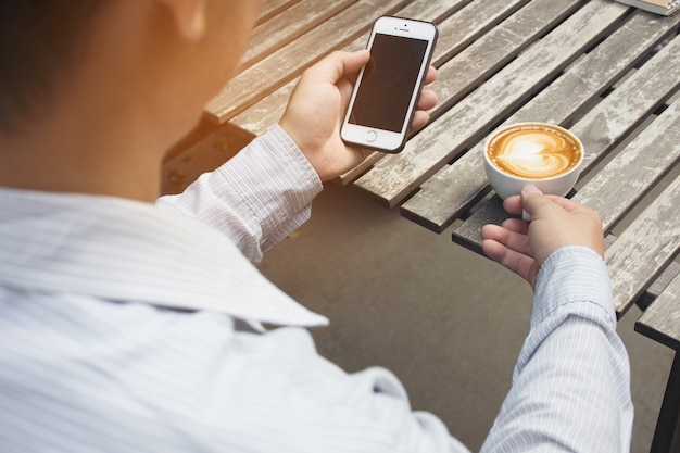 hombre, teléfono, con, café