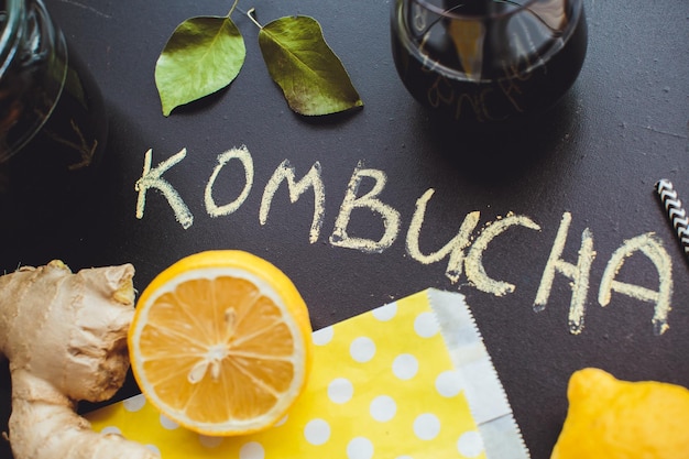 Home Kombucha con limón, manzana y jengibre