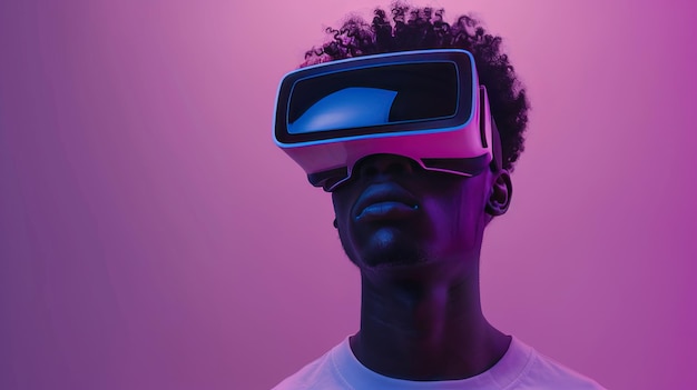 Homem afro-americano com óculos de realidade virtual