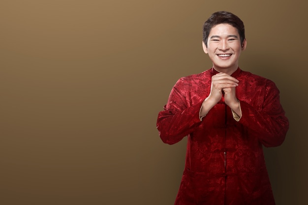 Homem chinês, em, cheongsam, paleto