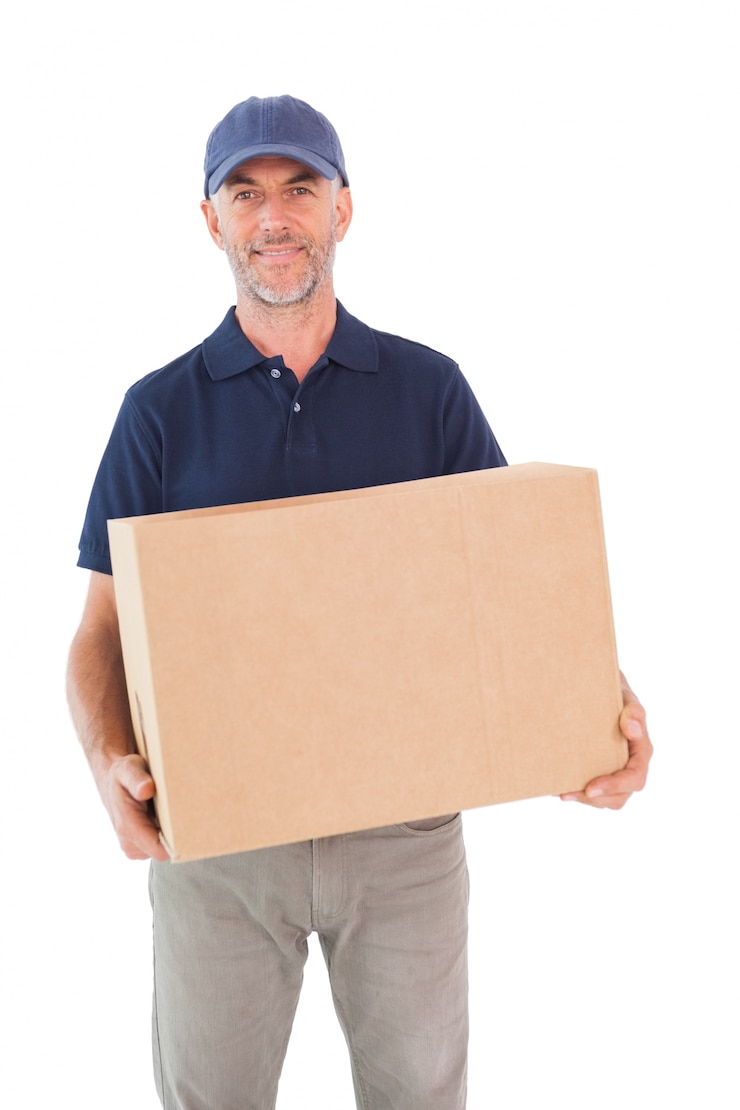 Foto homem de entrega feliz segurando caixa de papelão