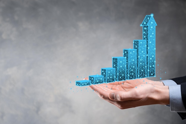 Homem de negócios, segurando gráficos 3D, estatísticas de baixa poligonais e do mercado de ações ganham lucros. Conceito de planejamento de crescimento, estratégia de negócios. Conceito de crescimento econômico. Estratégia de negócios. Marketing digital.