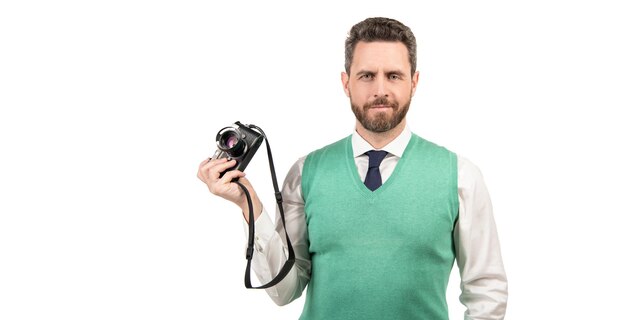 Homem fotografando cara segura câmera fotográfica amadora e fotografia profissional