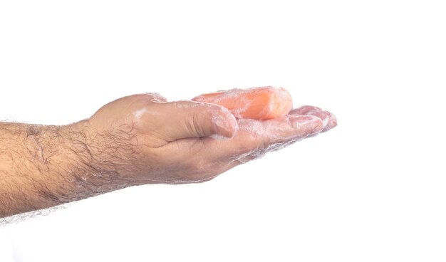 Homem lavando as mãos com sabonete branco, conceito de higiene, prevenção de covid19, bactérias, conceito de saúde