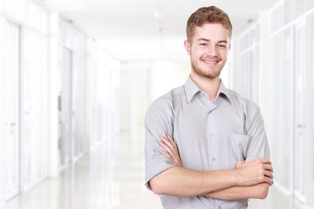 Homem negócios, sorrindo