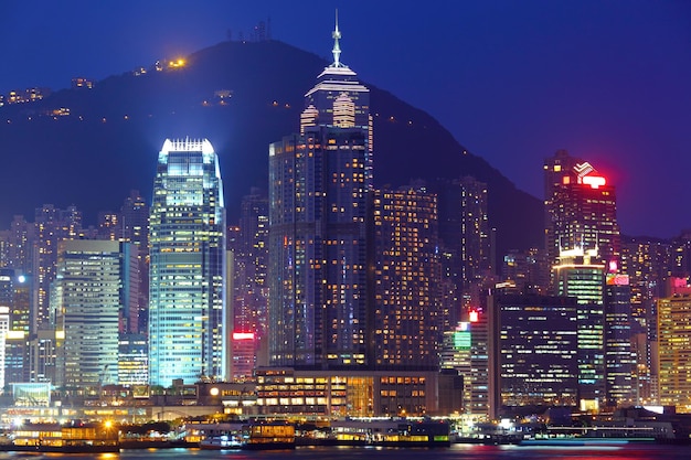 Hong Kong por la noche