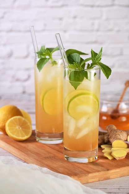 Honig-Ingwer-Limonade