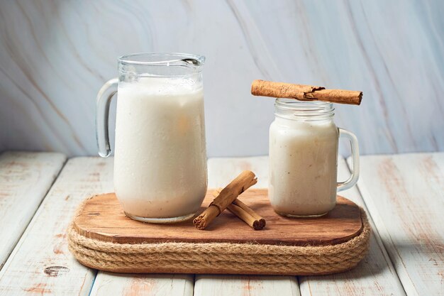 Horchata agua dulce bebida tradicional agua de mexico