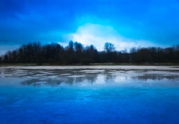 Horizontaler Winterseelandschaftshintergrund hd