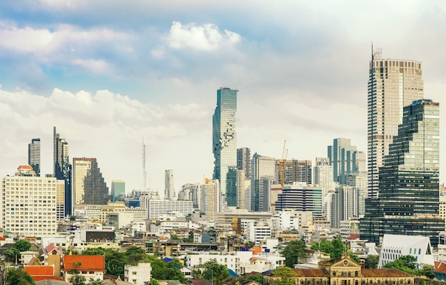 Horizonte del centro de la ciudad de Bangkok de Tailandia