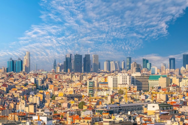 El horizonte del centro de la ciudad de Estambul paisaje urbano de Turquía