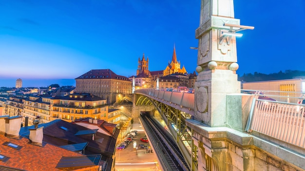 Foto horizonte del centro de la ciudad de lausana en suiza