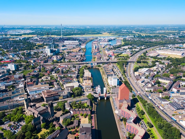 Horizonte de la ciudad de Duisburg en Alemania