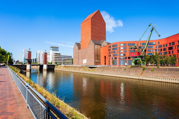 Horizonte de la ciudad de Duisburg en Alemania