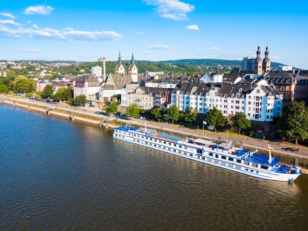 Horizonte de la ciudad de Koblenz en Alemania