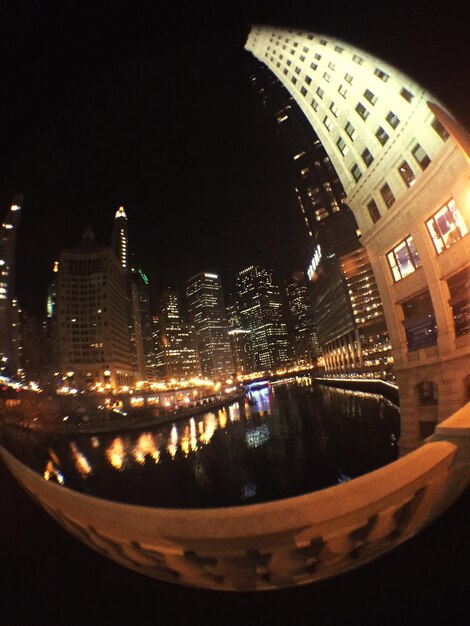 Foto el horizonte de la ciudad por la noche