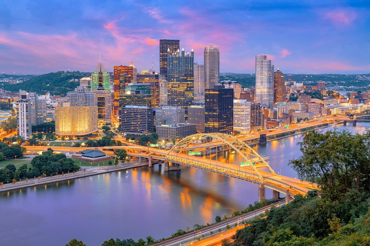 Foto el horizonte de la ciudad de pittsburgh, pensilvania, ee.uu.
